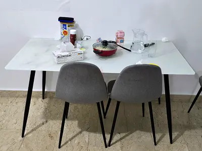Dinning Table
