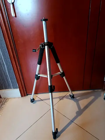 HOIN Multipurpose Tripod Stand for Projector or Lights