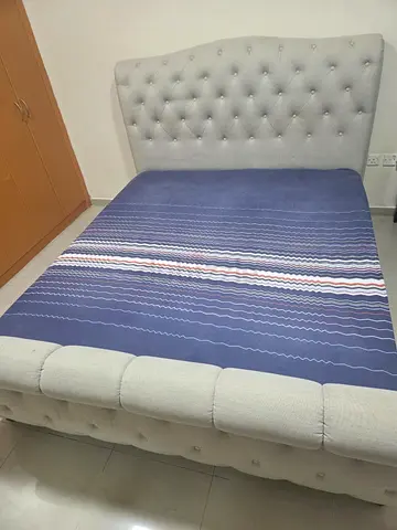 Elegant king Size Bed with Stylish Headboard  Dining Table