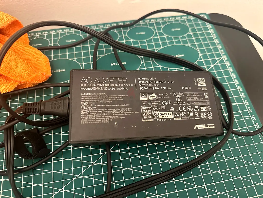 Asus Zephyrus G14 Gaming Laptop65073398618627117