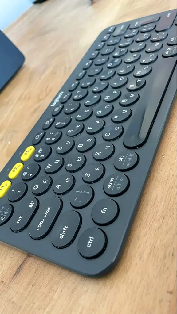 Logitech Bluethooth Keyboard K380 Russian / English65073395031810111