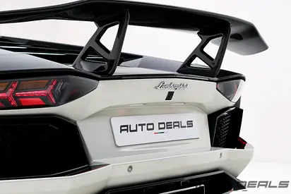 2016 Lamborghini AVENTADOR — миниатюра 11