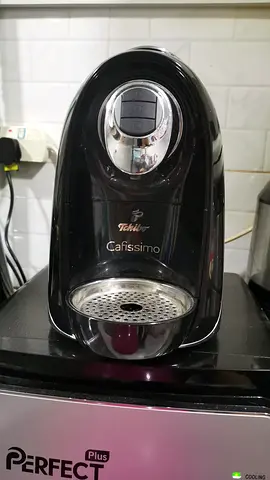 Tchibo Cafissimo Coffee Machine - Perfect for Espresso Lovers!