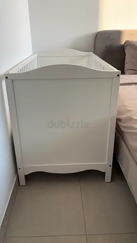 Smagora baby Crib. Stylish and Functional Baby Crib for Sale