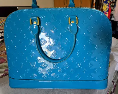 Large blue Alma - patent leather