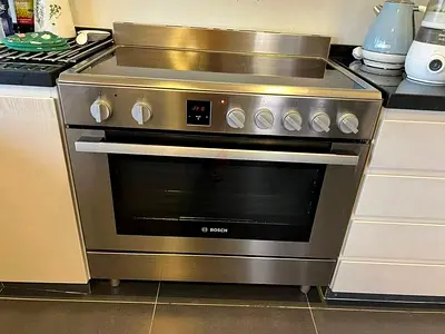 Bosch electric cooking range