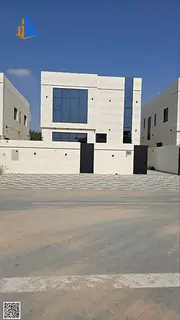 Modern villa in Al-Haliyo 2, freehold, super deluxe finishing, fees included, close to all services,