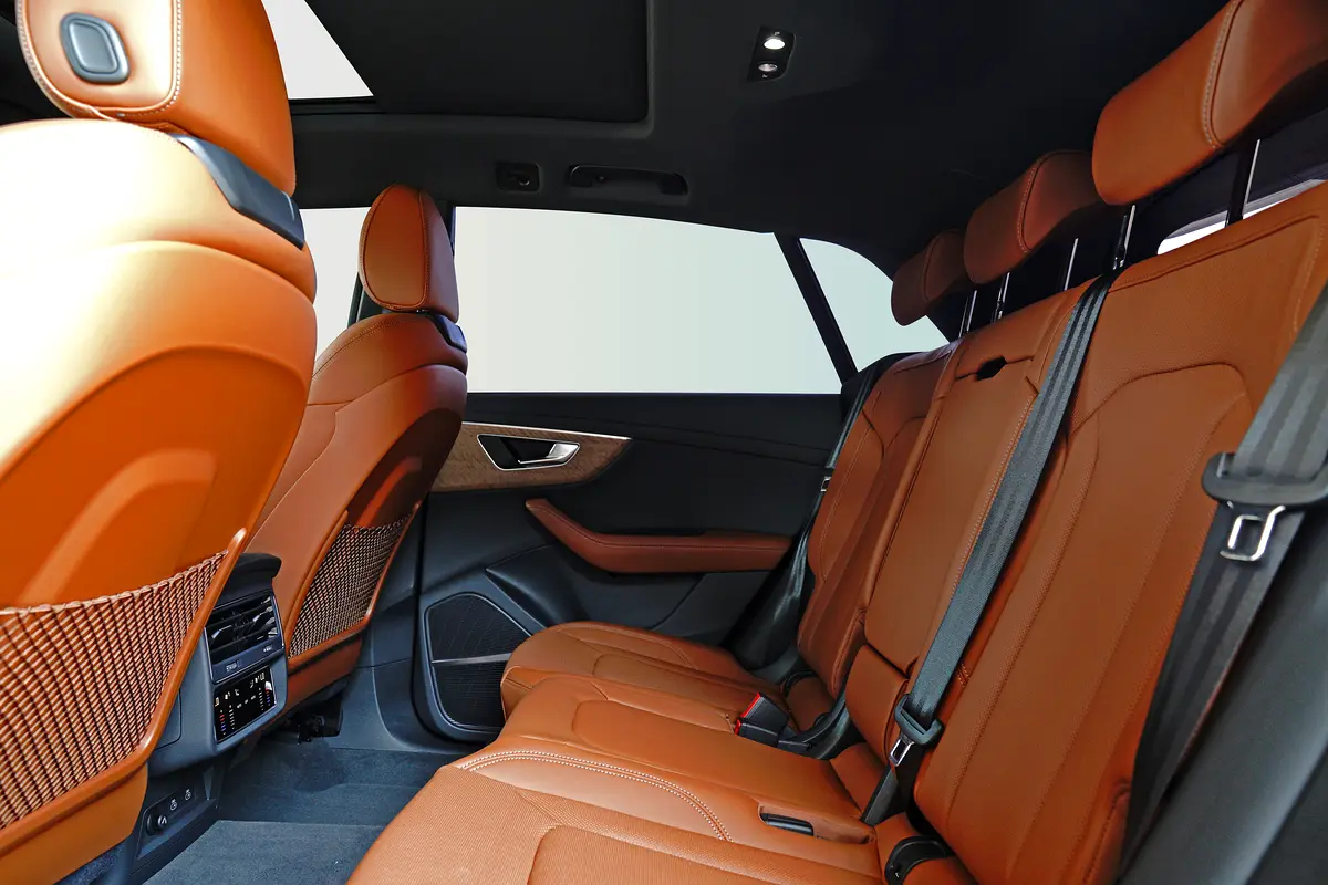 Audi Q8 2025