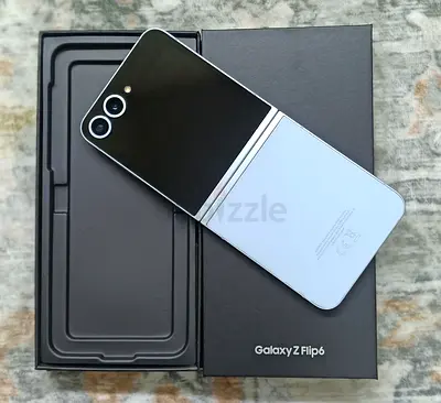 SAMSUNG GALAXY ZFilp6 256GB STORAGE