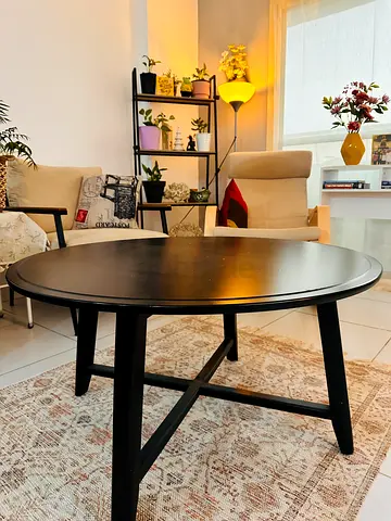 Black center coffee table  from IKEA KRAGSTA ,90 cm in good condition