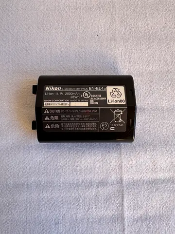 Nikon EN-EL4A Rechargeable LI-ION Battery (2500mAh)