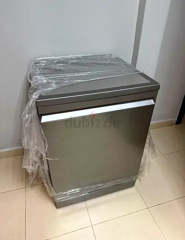 Samsung Modern Dishwasher in Sleek Stainless Steel Finish