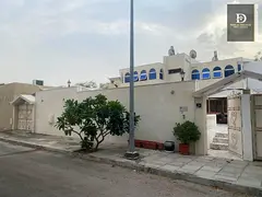 For Sale in Sharjah Villa in Al Faiha area Facade: Syrian stone (a great value) Area: 527.7 sq m (ap