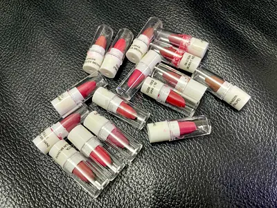 Set of Beautiful Lipsticks - Perfect for Every Occasion!