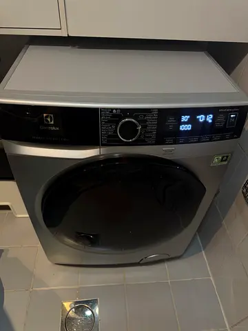 Electrolux Perfect Care 800 10kg washing machine