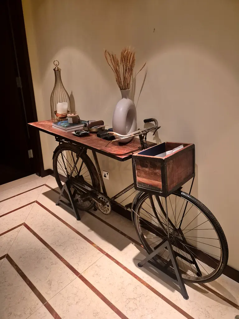 Vintage-Style Bicycle Console Table with Rustic Charm