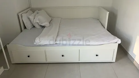 Hemnes IKEA bed single Bed but its possible  to make Twin bed. Incl 2 matrasses. Pick up 4th feb