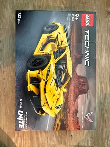 BARGAIN BRAND NEW LEGO 42205 TECHNIC CHEVROLET CORVETTE STINGRAY
