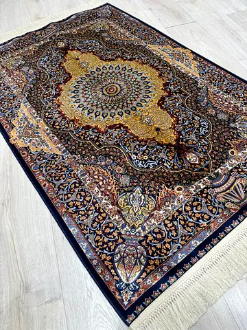 Elegant Traditional Persian Area Rug