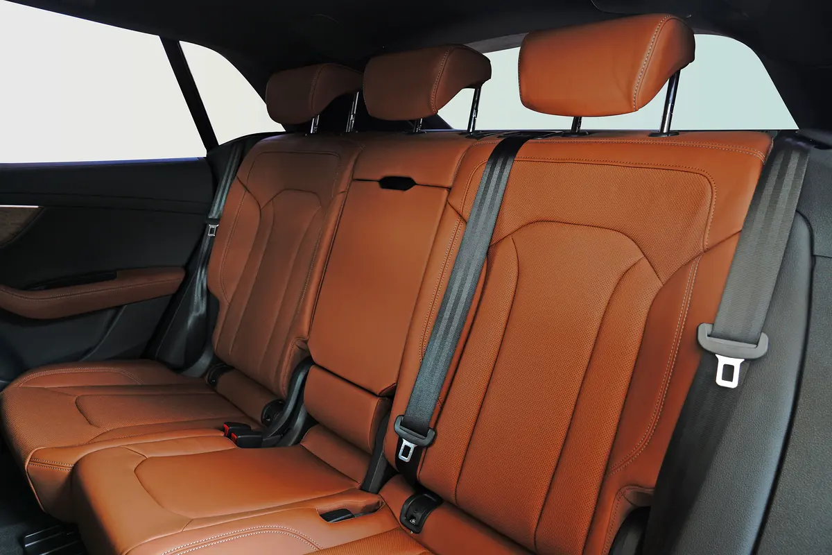 Audi Q8 2025