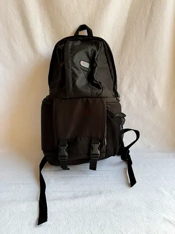 Lowepro Fastpack 100 DSLR Water Resistant Camera Backpack (Black)