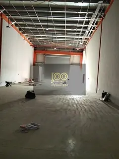 A prime warehouse in the Al Sajaa area of ​​Sharjah, suitable for various activities (electricit
