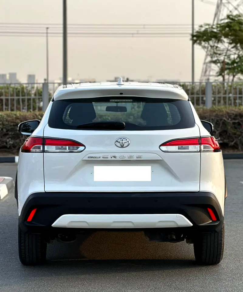 /ar/city-dubai/cate-car-used-car/toyota-corolla-cross-2023-1-8l-xle-hev-hybrid-cvt-fwd-45762496567576576/-3