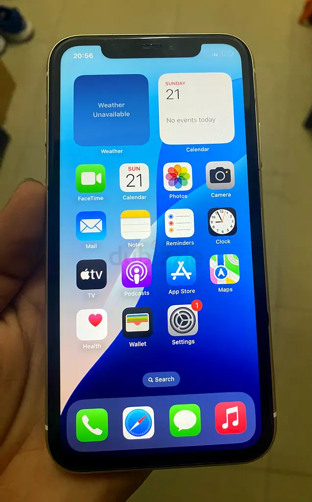 iPhone 1165073398807426111