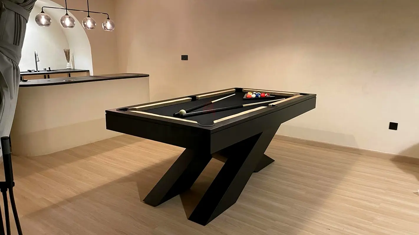 Billiard Table 569