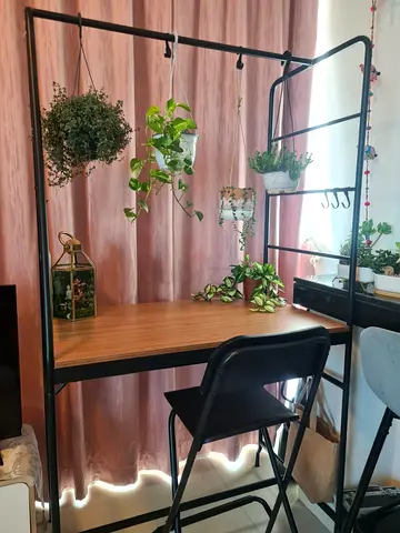 Haverud table with free chair