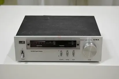 AIWA S-R22 Stereo Tuner
