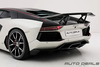 2016 Lamborghini AVENTADOR — фото 10