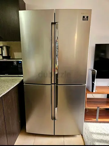 Samsung 4 door French refrigerator with bottom freezer