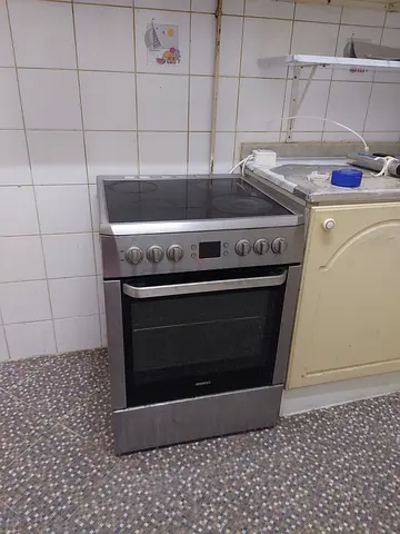 Induction cooking range with Electric Oven