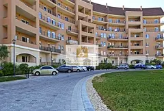 Ground Floor ǀ Tenanted Unit ǀ 1 Covered Parking