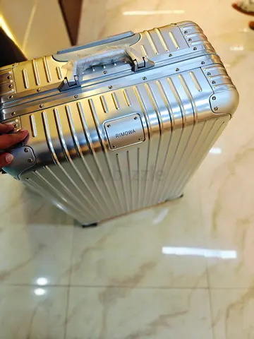 Suitcase aluminum