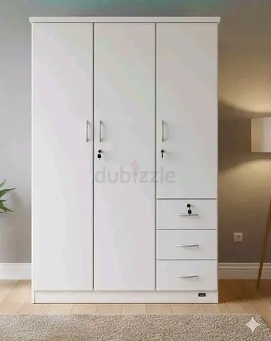 Modern style new design 3door cabinet available