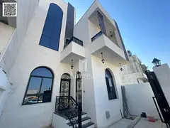 Freehold .Modern villa on a main street, no registration fees.
