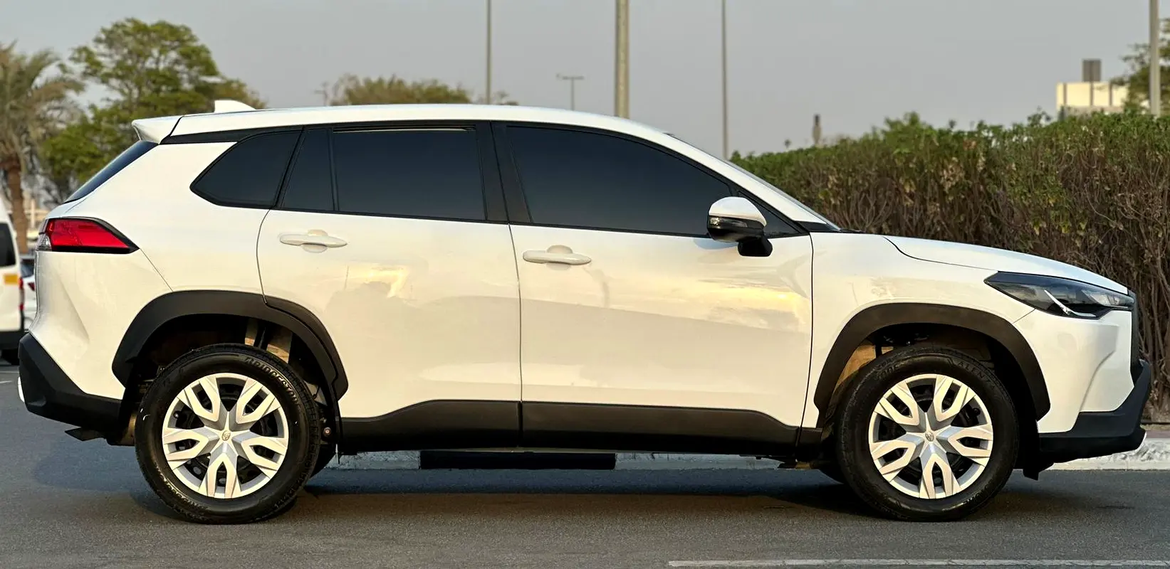 /ar/city-dubai/cate-car-used-car/toyota-corolla-cross-2023-1-8l-xle-hev-hybrid-cvt-fwd-45762496567576576/-5