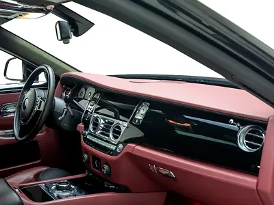 2018 ROLLS-ROYCE GHOST photo 10