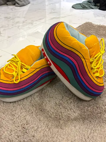 nike squishy shoes (size42-44)