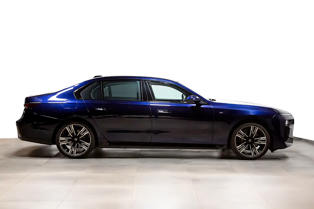 BMW 7-Series 2024