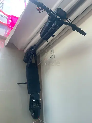 Black Electric Scooter for Easy Commutes