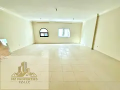 FAMILY BUILDING !! SPECIOUS 3 BEDROOM WITH MASTER ROOM ! STORE ROOM AND CLOSE HALL ! IDEAL LOCATION!