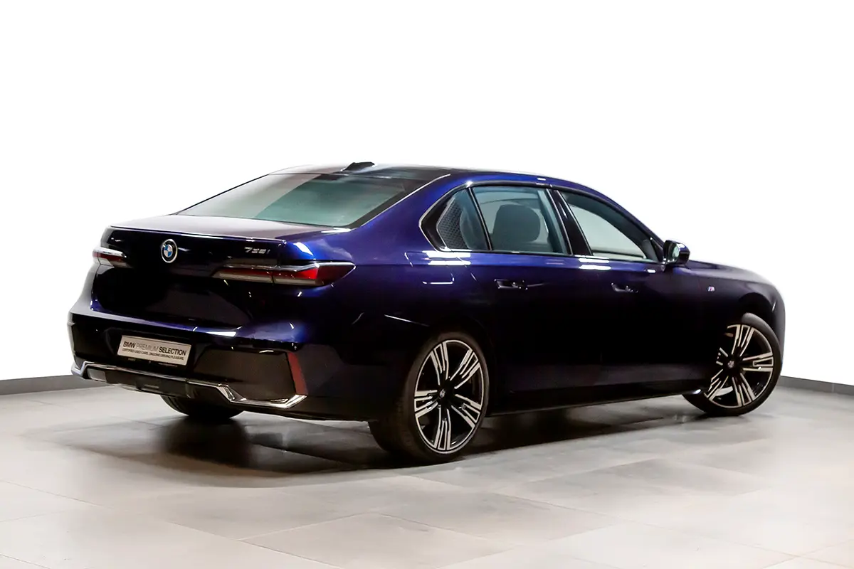 BMW 7-Series 2024