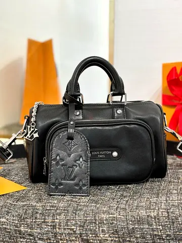 Lv men bag