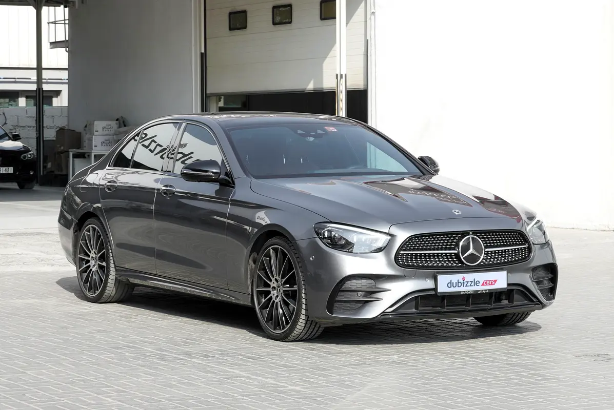 Mercedes-Benz E-Class 2022 — photo 1 of 18