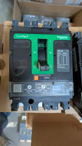 Schneider Electric CompacT 250A Circuit Breaker for Sale