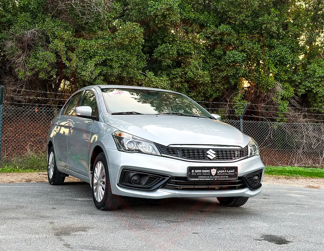 Suzuki Ciaz 2023 — photo 1 of 17