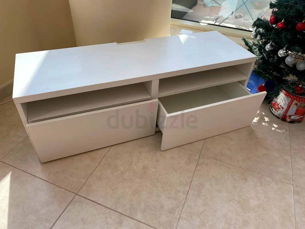 MESITA PARA TELEVISIÓN